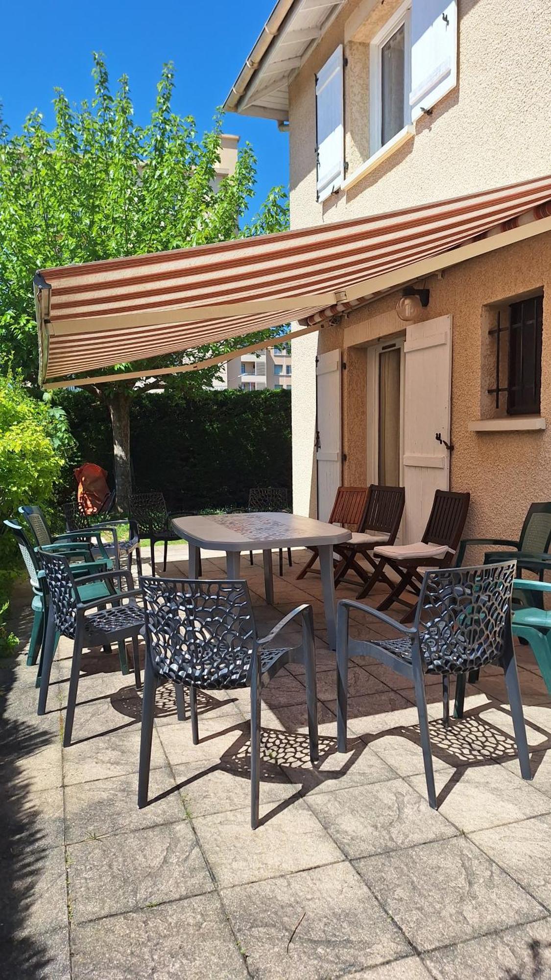 Dynamique Et Splendide Bourgoin-Jallieu Exterior foto